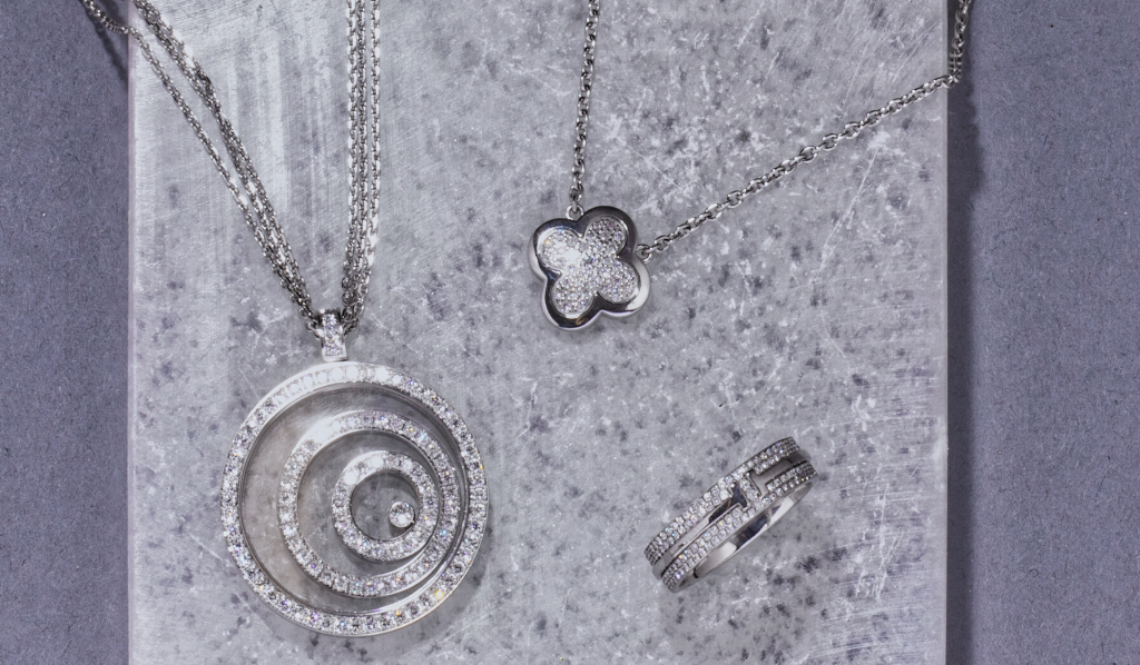 Silvertone Delicate Solitaire Cubic Zirconia Pendant Necklace – Jewelry  Celebrity